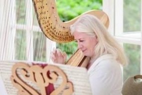 Xenia Horne Harpist  Classical Musician Hire Profile 1
