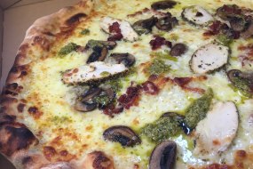 Italian herb chicken, Pancetta, Garlic Mushrooms,,pesto on a béchamel sauce base