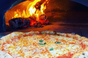 Pizza Catering Sorina Pizza Van Hire Profile 1