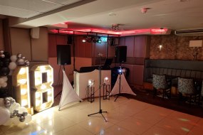 Porky's Karaoke & Discos Ltd Screen and Projector Hire Profile 1