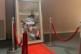 Photobooth Magic  Magic Mirror Hire Profile 1