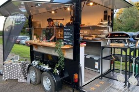 Pizza on the Green Food Van Hire Profile 1