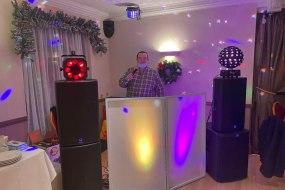 Ronnies Disco & Entertainments DJs Profile 1