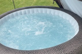 Bournemouth Bubbles  Spa Tub Hire Profile 1