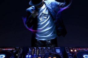 DJ Evan Kilmartin  PA Hire Profile 1