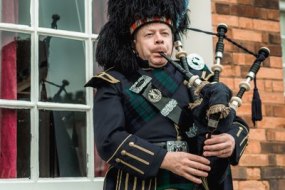 Bagpiper North West Bagpipers for Hire Profile 1