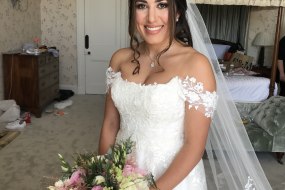 Laura Holness Bridal Bridal Hair and Makeup Profile 1