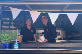 Maximillianos Wood Fired Pizza Food Van Hire Profile 1