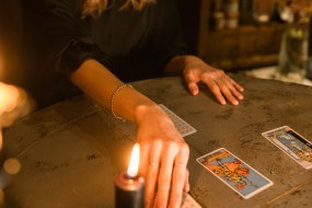 Glow And Go Team Palm Reader & Tarot Reader Profile 1