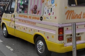 Classic Scoops  Ice Cream Van Hire Profile 1