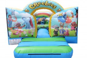 Jumping Jills Inflatable Slide Hire Profile 1