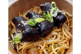 The black pepper pork dumplings of noodles