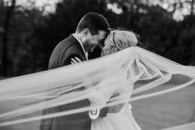 Helenor Farquharson Photography & Films  Videographers Profile 1