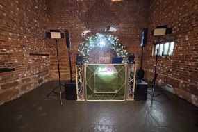 DJ Ollie Clarke Mirror Balls Hire Profile 1