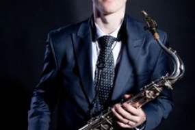 Nathan Hassall Music Ltd Hire Jazz Singer Profile 1