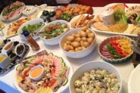 Edibles Catering  Buffet Catering Profile 1