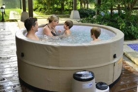 H2O Tubs Hot Tub Hire Profile 1