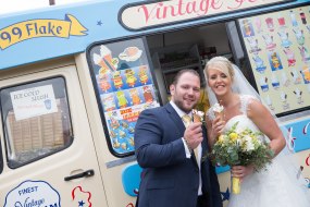 Vintage Ices Ice Cream Van Hire Profile 1