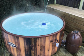 Eazy Hire Hot Tub Hire Profile 1