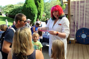 Fizz Pop Science Taunton & Exeter Educational Entertainers Profile 1