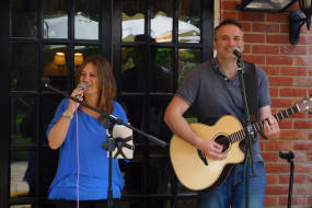 Undercovers  Acoustic Band Hire Profile 1