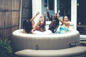 Luxury Tubs Hot Tub Hire Profile 1