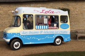 Lola Vintage Ice Cream Van Sweet and Candy Cart Hire Profile 1