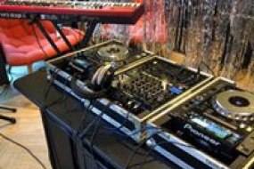 Rigs and Gigs Stage Hire Profile 1