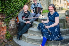 Melobo Ceilidh and Folk Band Hire Profile 1