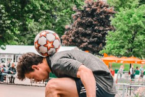 Gregor Russell- Football Freestyler Circus Workshops Profile 1