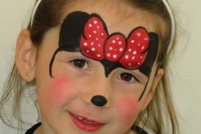 Caroline Fun Faces  Face Painter Hire Profile 1