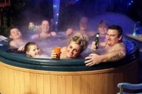 Party Hire Stuff Spa Tub Hire Profile 1