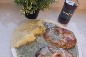 Polly’s Pie and Mash Children's Caterers Profile 1