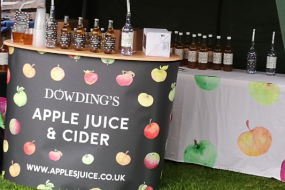 Dowdings Mobile Bar Hire Profile 1