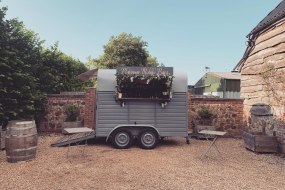 Platinum Mobile Bars  Horsebox Bar Hire  Profile 1