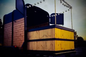 Jolly Jockey Mobile Bar Horsebox Bar Hire  Profile 1