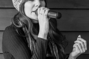 AnneMarie - Professional Female Vocalist Acoustic Band Hire Profile 1