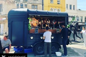 Brew Horse  Horsebox Bar Hire  Profile 1