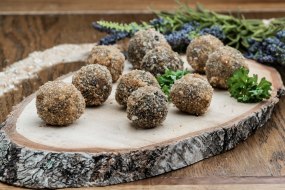 Haggis & Black pudding bon bon's