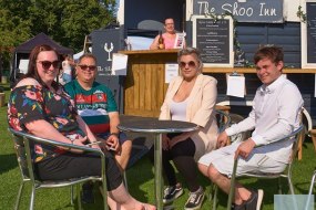 The Shoo Inn Horsebox Bar Hire  Profile 1