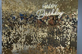 Light Up Love Sequin Wall Hire Profile 1