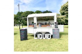 Liquid Mobile Bar Horsebox Bar Hire  Profile 1