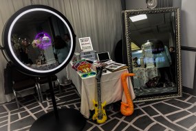 Capture booth Magic Mirror Hire Profile 1