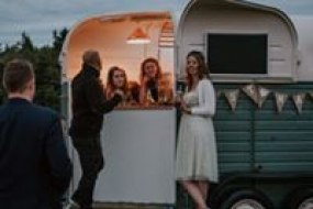 Bespoke Box Bar Mobile Gin Bar Hire Profile 1