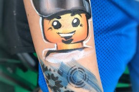 Face painting & Body art by Ulianka - Aberdeen Lego Parties Profile 1