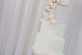 Luscious Lovelies Cakes Wedding Cakes Profile 1