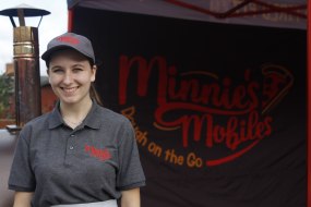 Minnie’s Mobiles Mobile Gin Bar Hire Profile 1