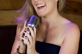 Clare’s Barnes Vocalist Hire Jazz Singer Profile 1