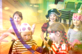 Sparkle Productions Children's Party Entertainers Profile 1