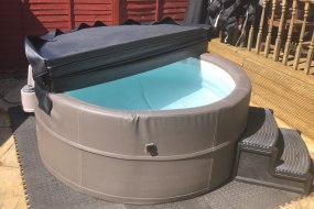 Oxford Hot Tubs Spa Tub Hire Profile 1